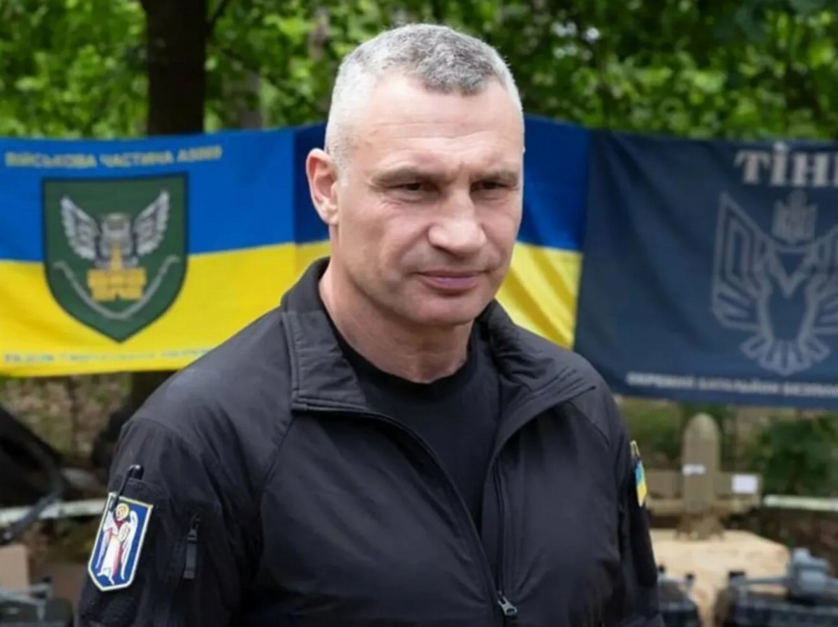 Klitschko Thanks General Syrskiy for His Leadership During Kyiv Defense — Vitaliy Klitschko expresses gratitude to Gener