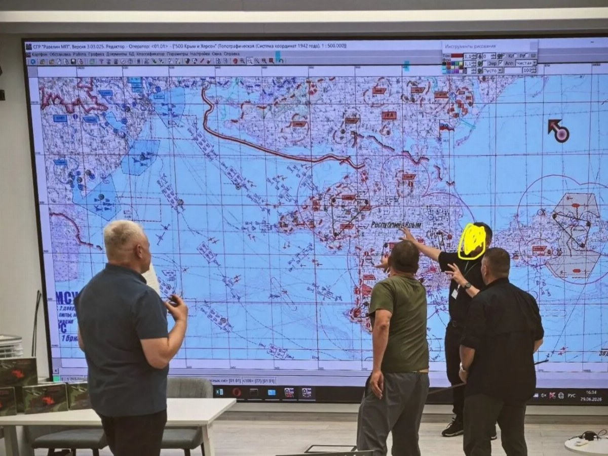 Russia Simulates Ukrainian Assault Scenario in Crimea Using Drones — Russian forces rehearsed a possible Ukrainian assau