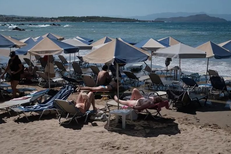 Greece Among Countries Where Tourists Outnumber Locals — Greece ranks among countries where annual tourist arrivals surp