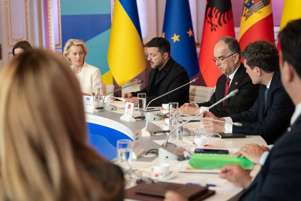 Serbian President Vucic Declines to Sign Kiev Summit Declaration — Aleksandar Vucic is the only leader at the Ukraine-So