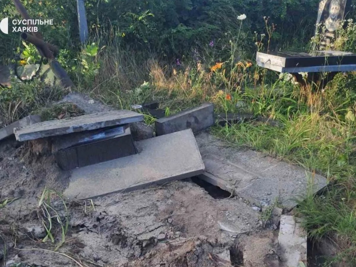 Tank Memorial Stolen from WWII Cemetery in Kharkiv Region — A WWII tank memorial was stolen from a cemetery in Kharkiv,
