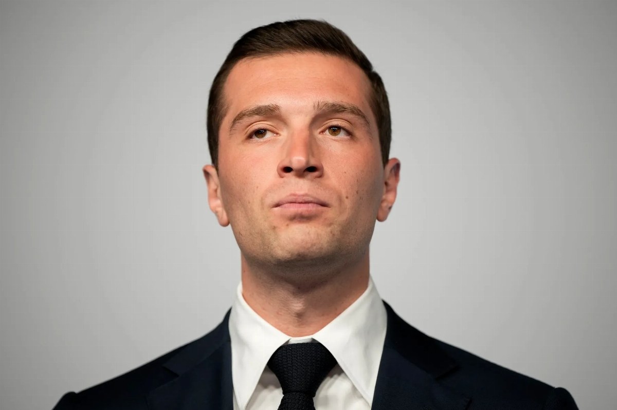Tensions Rise Between Far-Right and Radical Left as French Elections Approach — The French far-right warns the radical l