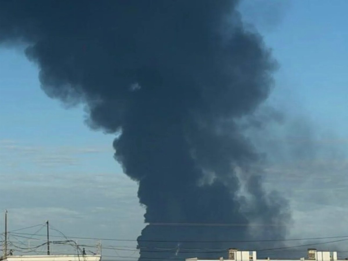 Drones Strike Major Oil Refinery in Yaroslavl, Russia — A drone attack has targeted the Slavneft-YANOS oil refinery in Y