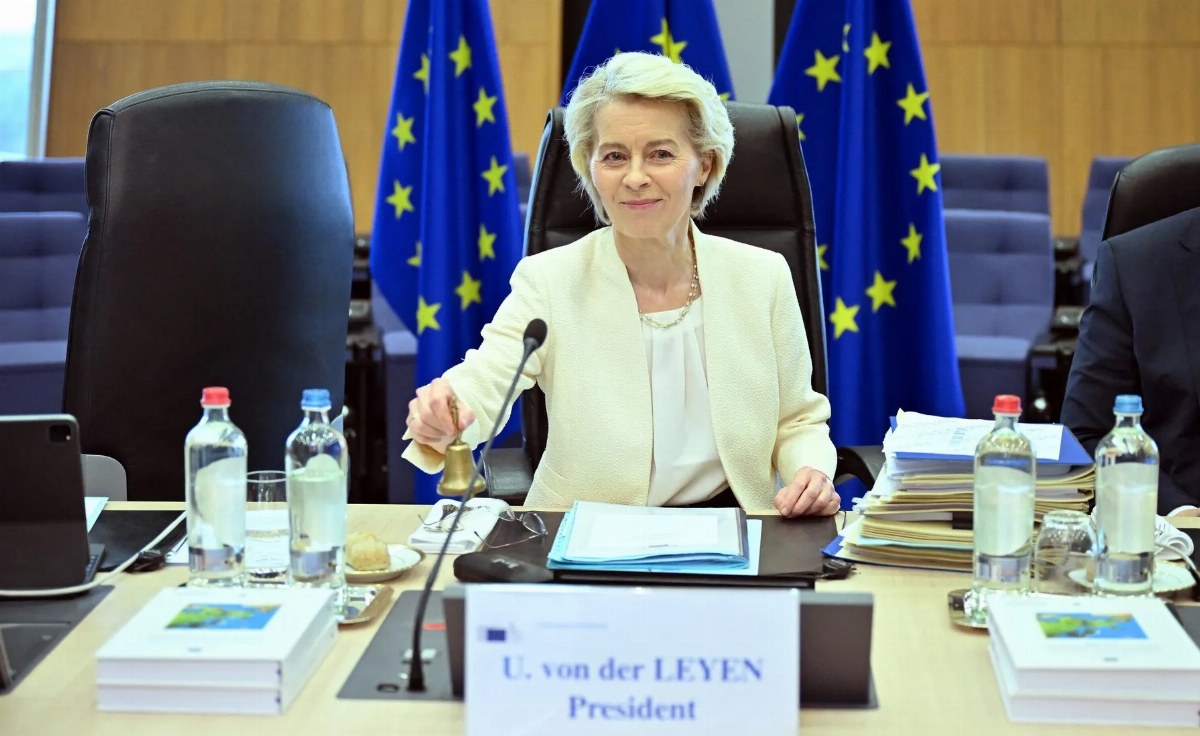 European Commission Responds to Political Groups' Call to Sanction Romania — The European Commission will assess integri
