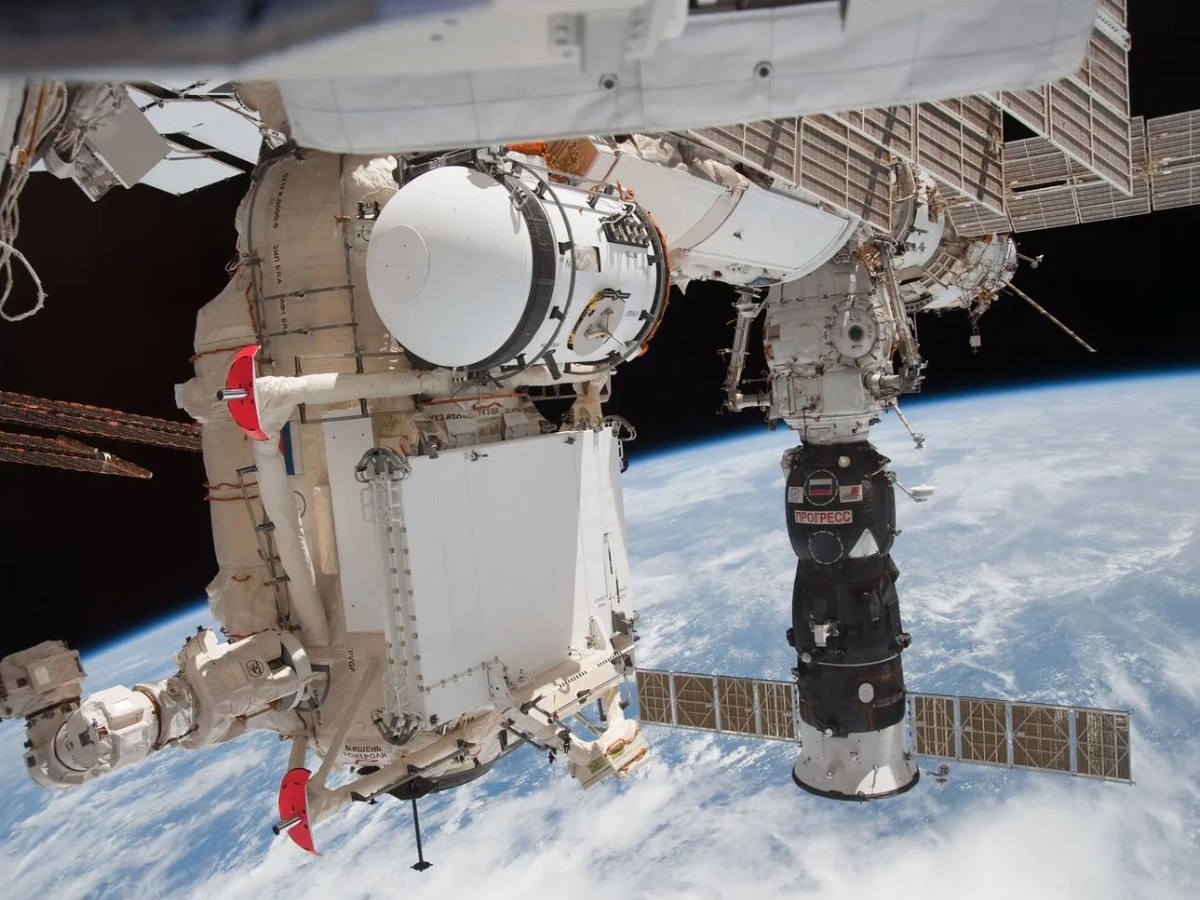 Russia Accelerates Deployment of 'Rassvet' Satellite System — Russia speeds up the launch of its 'Rassvet' satellite sys