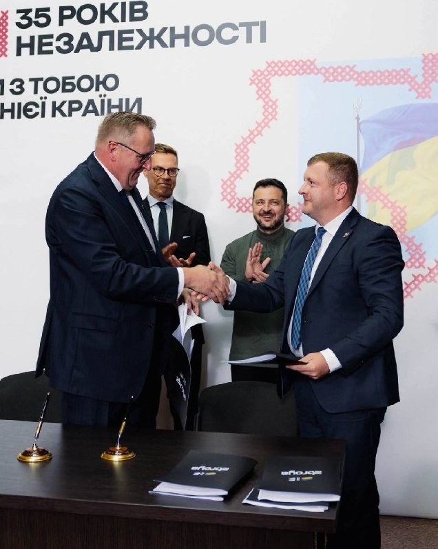 Ukrainian General Chereshnya and Patria Sign Drone Production Agreement in Finland — General Chereshnya and Finnish defe