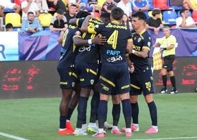 Petrolul Secures Narrow 2-1 Victory Over Voluntari — Petrolul claimed a crucial 2-1 win at Voluntari, temporarily rising