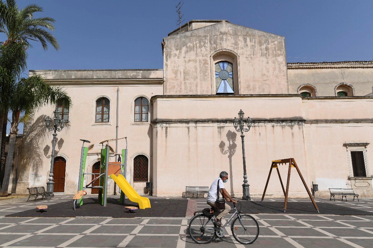 Life in Europe's Hottest City: Effects of Extreme Heat in Floridia — Floridia, the hottest city in Europe, faces social