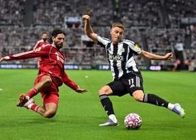 Newcastle Hosts Liverpool in Premier League Opener — Newcastle faces Liverpool at St. James Park in the Premier League o
