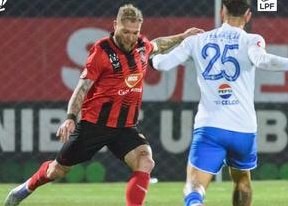 Farul Secures 3-2 Victory Over Csikszereda in Superliga Clash — Farul defeats Csikszereda 3-2 in an intense Superliga ma