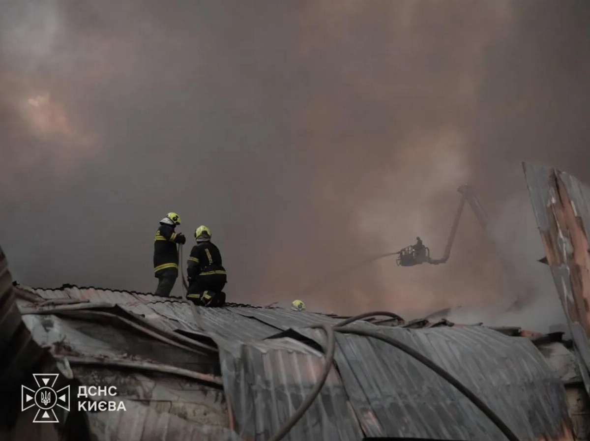 Casualties and Air Quality Crisis Following Russian Strike on Kyiv — A Russian attack on Kyiv left 24 injured, with air