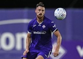 Radu Drăgușin Impresses in Fiorentina Debut with Assist against Benevento — Radu Drăgușin shone in his Fiorentina debut,