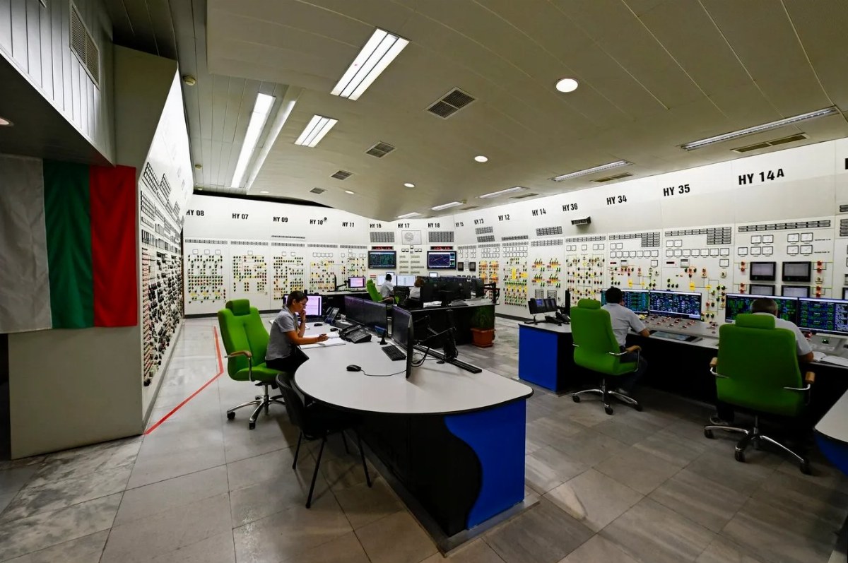 Bulgaria Sees Unprecedented Surge in Electricity Exports Amid Nuclear Plant Limitations — Bulgaria's electricity exports