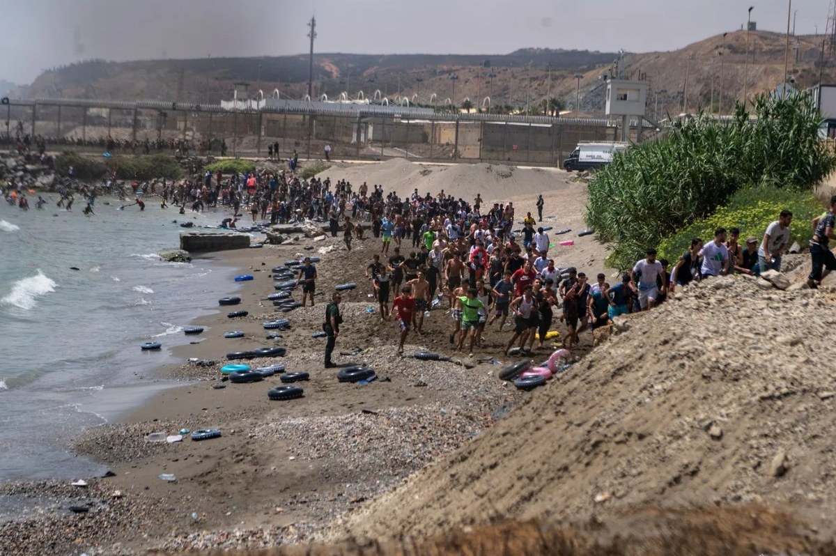 Ceuta Faces Potential New Migrant Wave Amid Recruitment Network Concerns — Experts warn of a possible new surge in migra
