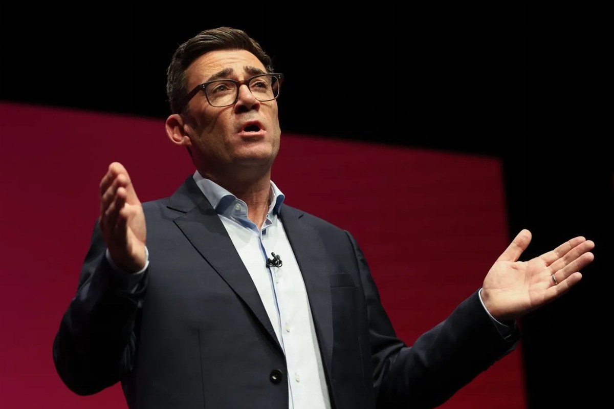UK Suspects Iran's Involvement in Fairford Military Base Incident — UK Prime Minister Andy Burnham cites strong evidence