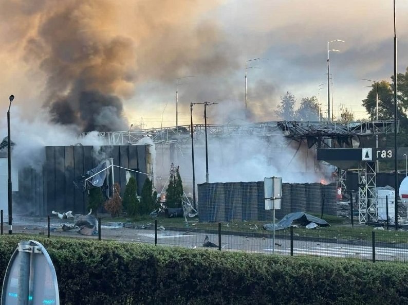 Russia Strikes Ukrnafta Gas Stations for Sixth Time in Recent Weeks — Ukrnafta's gas stations have been attacked six tim
