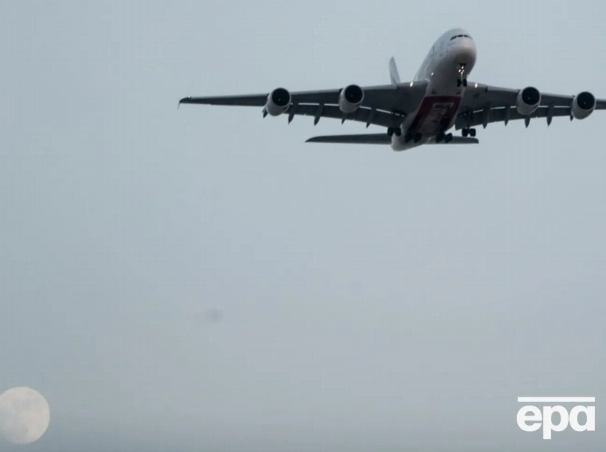 Passenger Plane from Dubai to Tel Aviv Signals Possible Hijacking — A passenger flight sent distress signals while en ro