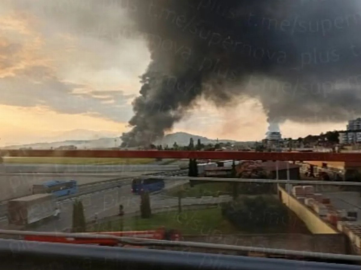 Major Fires Erupt in Sochi Following Drone Attacks on Oil Base — Drone strikes have ignited significant fires in Sochi,