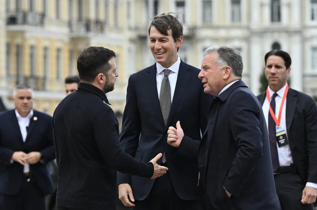 Zelenski Anticipates Trilateral Negotiations with Russia and US This Month — Ukrainian President Volodymyr Zelenski expe