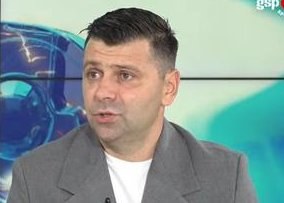 Raul Rusescu Criticizes Poor Pitch Conditions After Rapid vs. Craiova Draw — Raul Rusescu slammed the state of the pitch