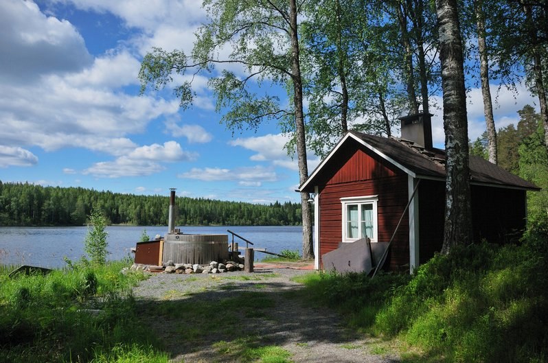 Irish Carpenter Buys 32,000 Euro Home in Finland, Calls It a Magical Place — John Gibbons, an Irish expat in Finland, sh