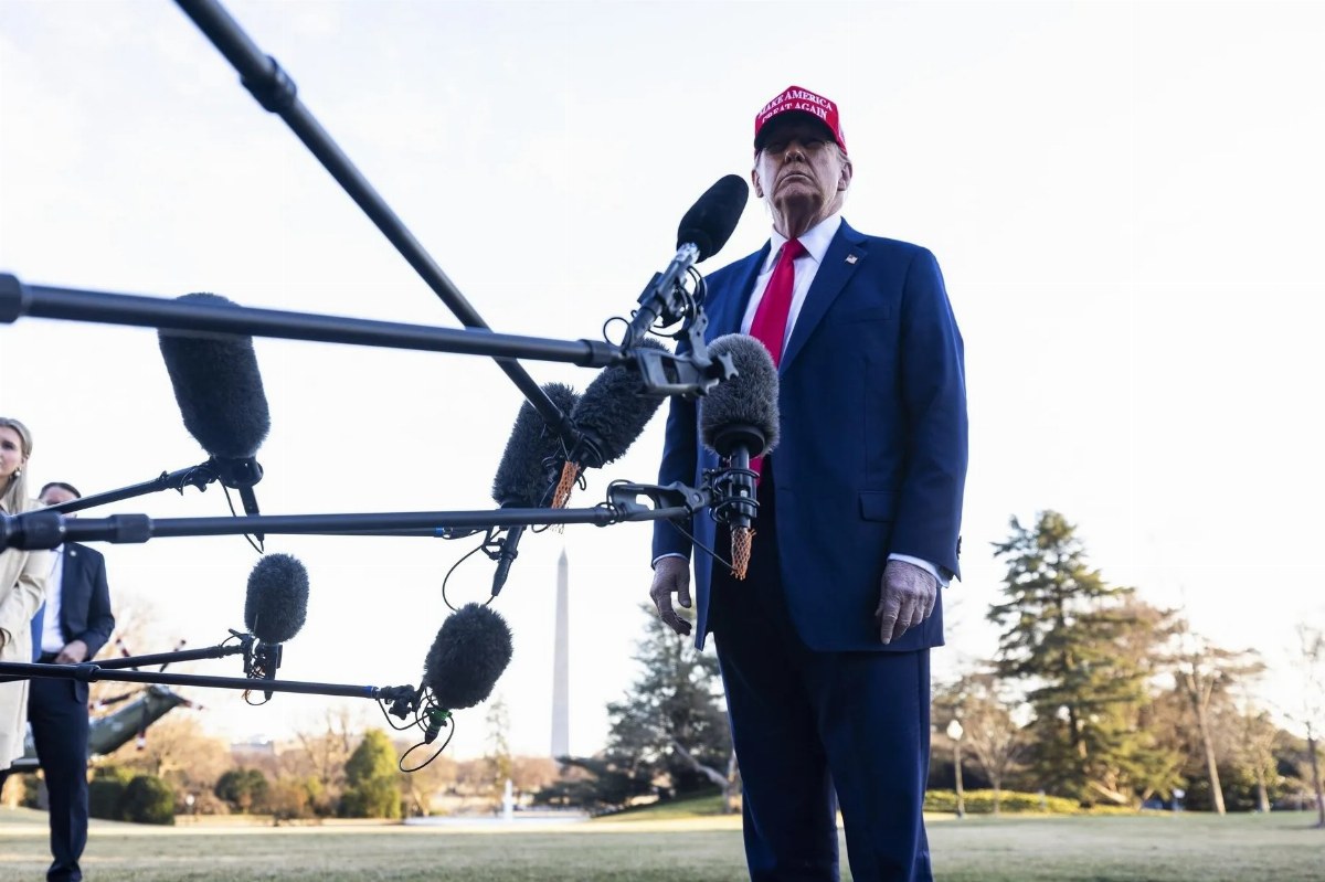 Major U.S. Networks Withdraw from Trump Broadcast Group in Solidarity with CNN — Four major U.S. television networks, in