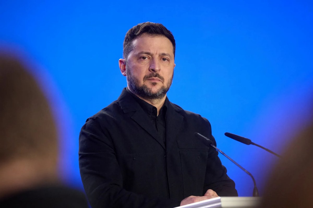 Zelensky Warns Airlines of Dangers in Russian Airspace — Ukrainian President Volodymyr Zelensky cautions airlines as dro