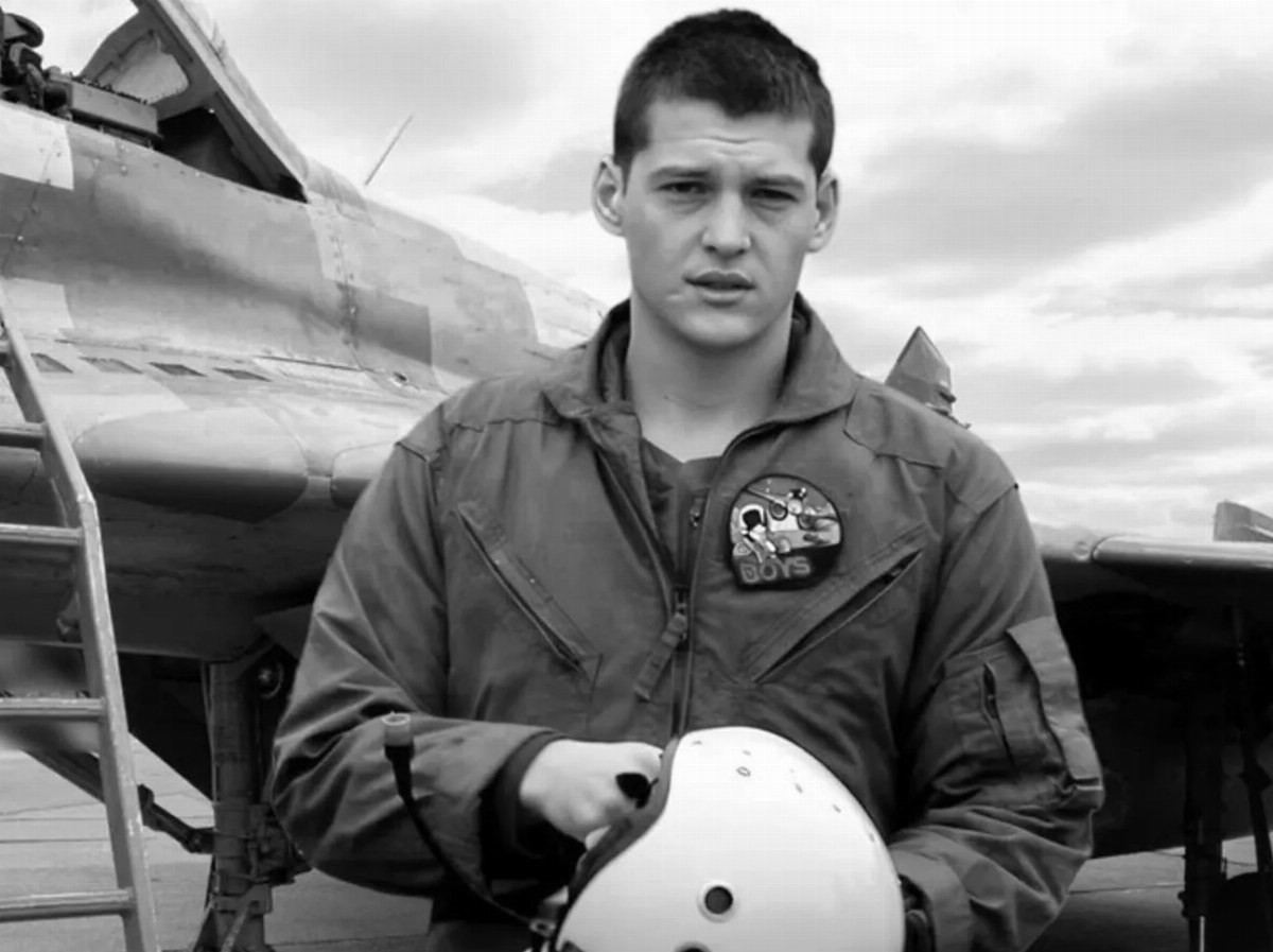 Pilot of MiG-29 Dies After Combat Mission in Ukraine — A MiG-29 pilot tragically lost his life after being shot down dur