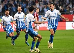 Adrian Rus Prepares for Comeback Amid Physical Setbacks — Adrian Rus nears his return to the pitch after a month-long re