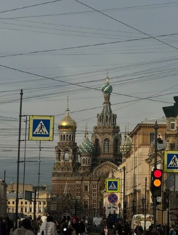Construction Scaffolding Removed from Church of the Savior on Spilled Blood in St. Petersburg — The removal of scaffoldi