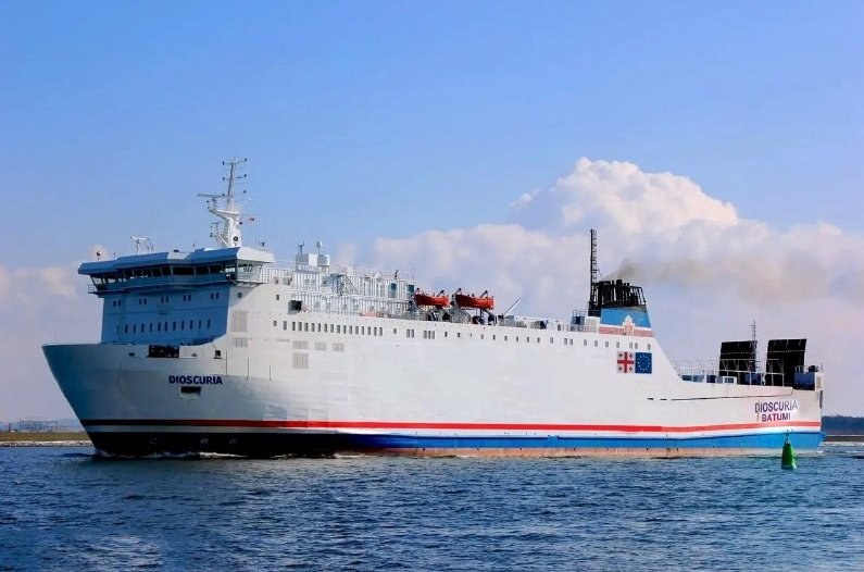 Russia Targets Civilian Vessels in Bulgaria's Economic Zone — Russia launched targeted drone attacks on civilian ships i