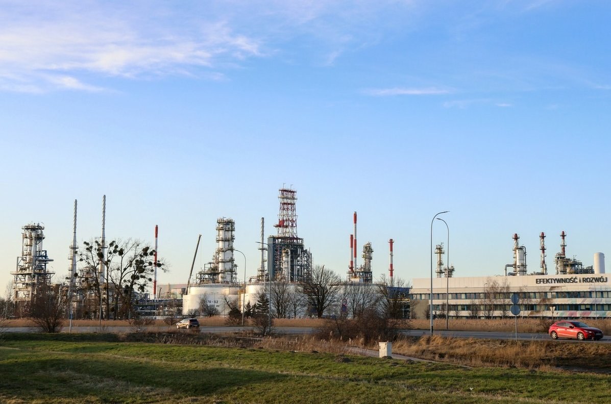 Saudi Aramco Considers Asset Sales in Poland Amid Market Analysis — Reports suggest Saudi Aramco may sell parts of its b