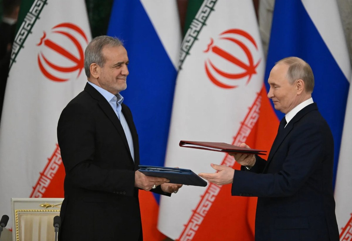 Iranian President to Meet Putin in Moscow Amid Strengthening Ties — Iran's President Masoud Pezeshkian is set to meet wi