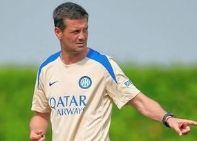 Dan Șucu Reveals Attempt to Hire Cristi Chivu as Rapid Coach — Dan Șucu, owner of Rapid and Genoa, disclosed efforts to