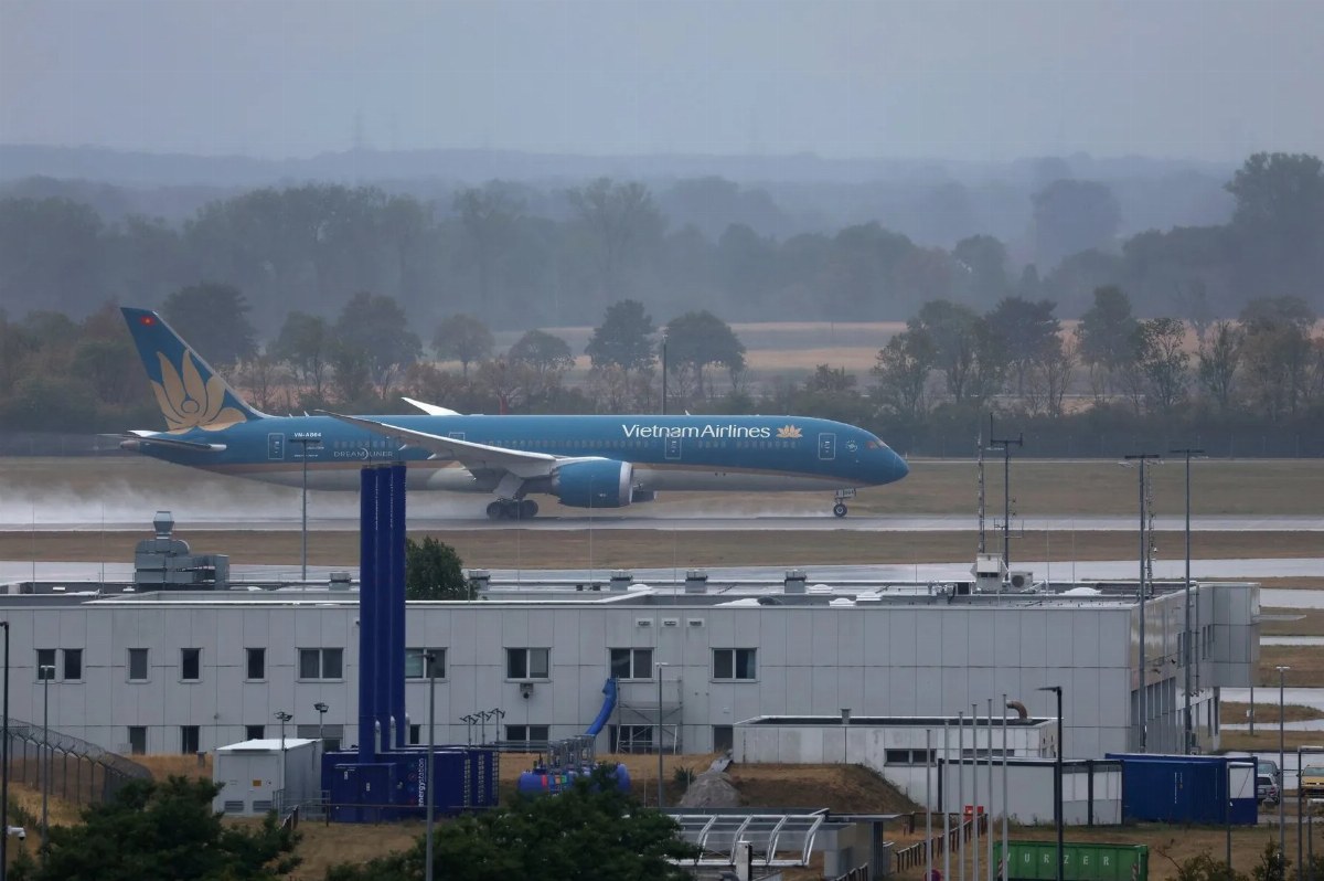 Russia Seeks Aircraft Rental from Vietnam Amid Fleet Deterioration — Moscow has requested Vietnam for passenger aircraft
