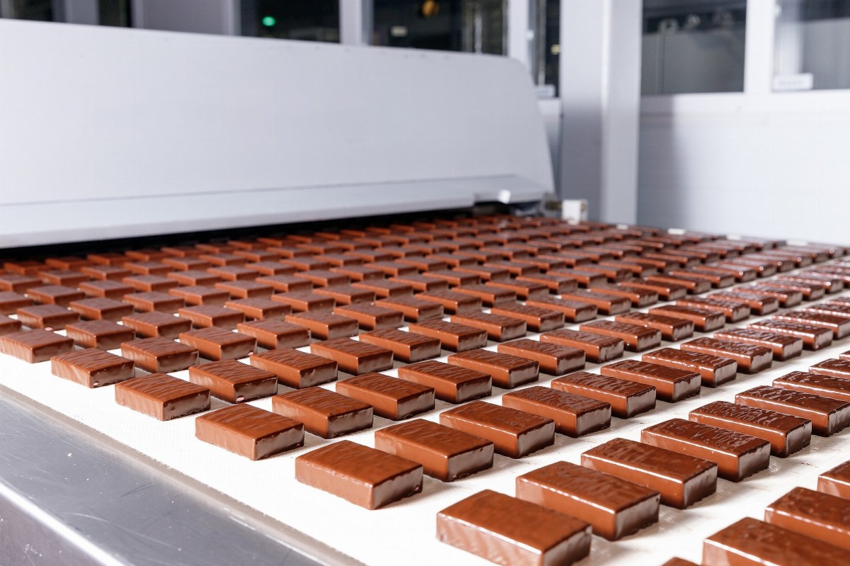 Lindt & Sprungli CEO Ousted Amid Falling Stock Prices — Swiss chocolate maker Lindt & Sprungli ousts CEO Adalbert Lechne