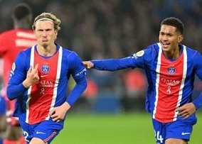 PSG Defeats Lyon 2-0 During Ballon d'Or Ceremony — PSG secured a 2-0 victory over Lyon while the Ballon d'Or ceremony to