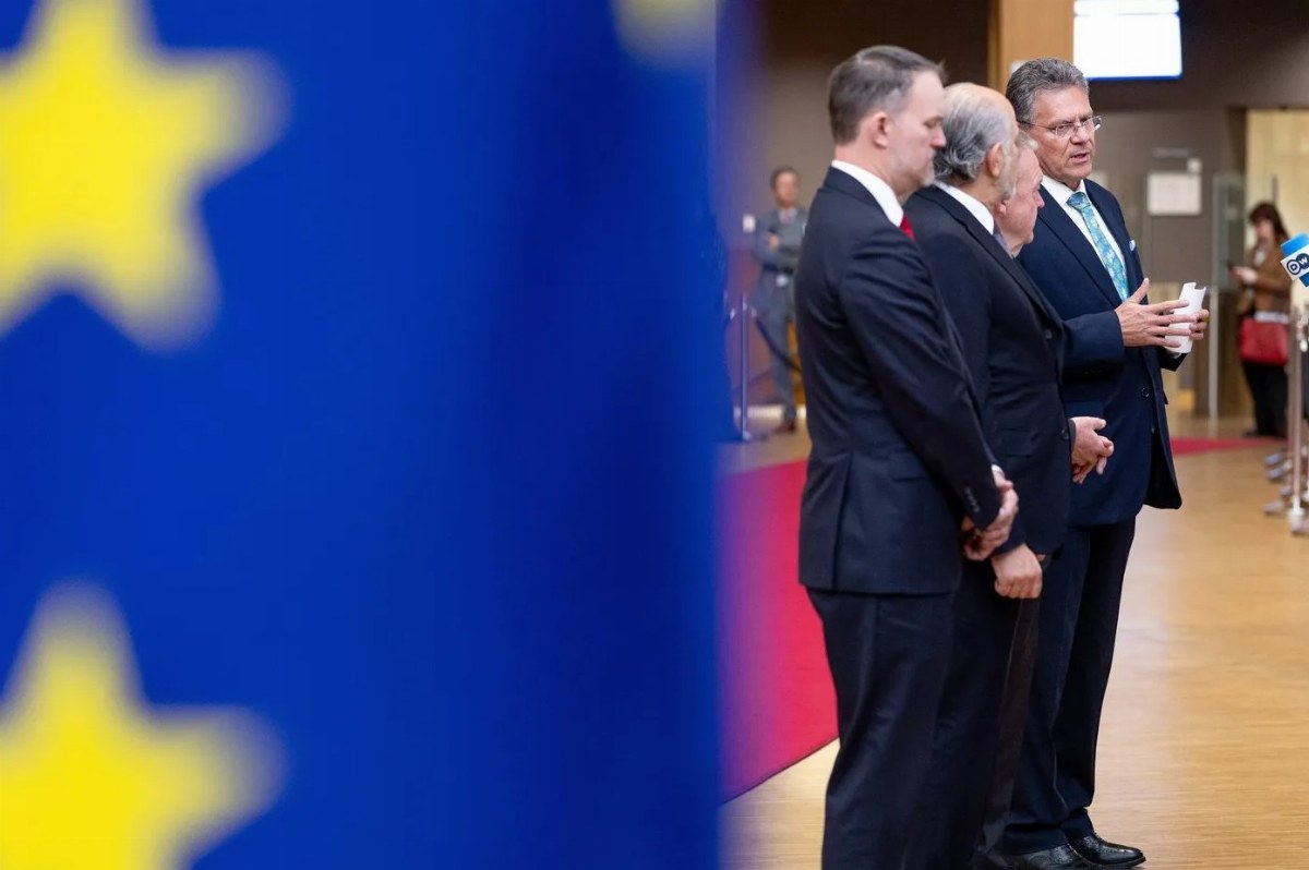 EU Calls for Coordinated Approach to Diesel Supply Issues Amid US Concerns — EU Commissioner Maros Sefcovic discusses di