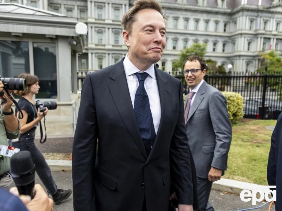 Elon Musk Reclaims Trillionaire Status as SpaceX Stock Surges — SpaceX shares jump nearly 8%, reaching $171.09 following