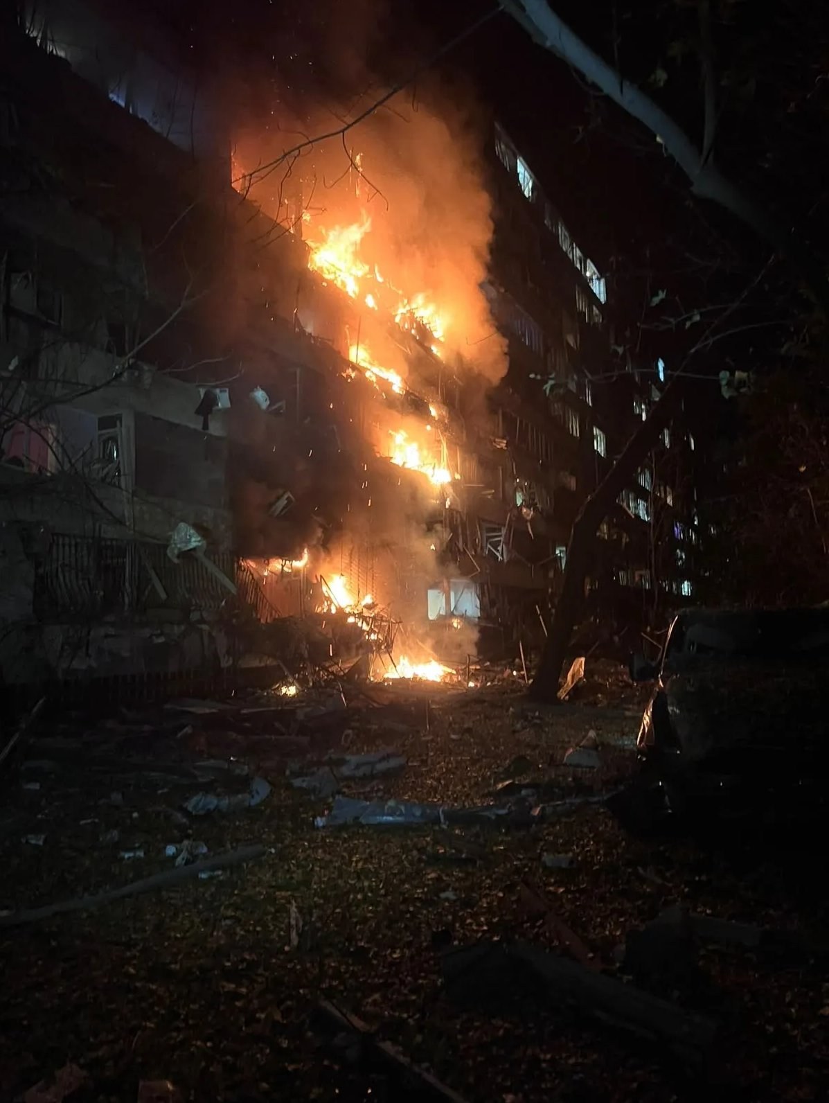 Russian Missile Strikes Hit Kiev's Energy Infrastructure Despite Trump’s Ceasefire Announcement — Multiple regions in Uk