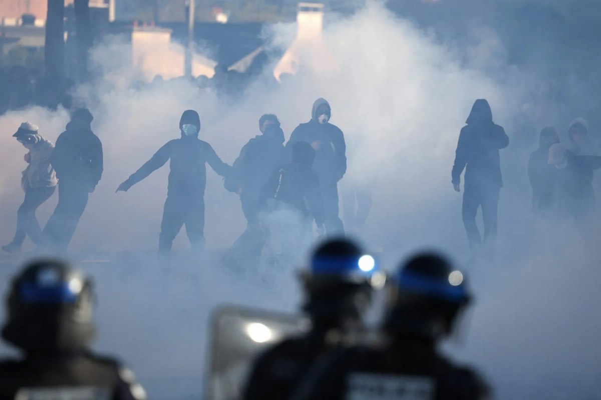 France Closes Hundreds of Schools Amid Ongoing Student Protests — Between 400 and 500 high schools in France will remain
