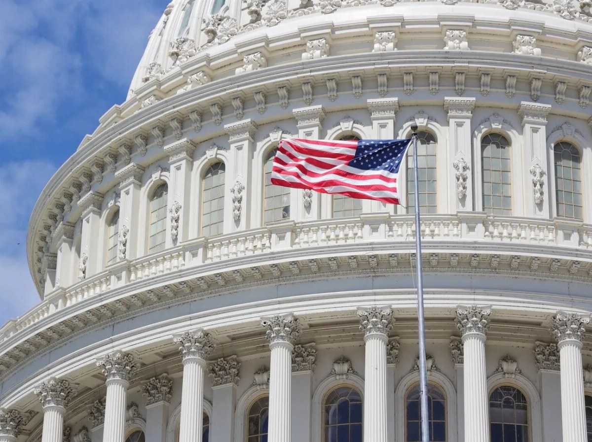 Congress Faces Delays in Addressing Trump's Sanctions Decision Against Russia — U.S. lawmakers criticize Trump's sanctio