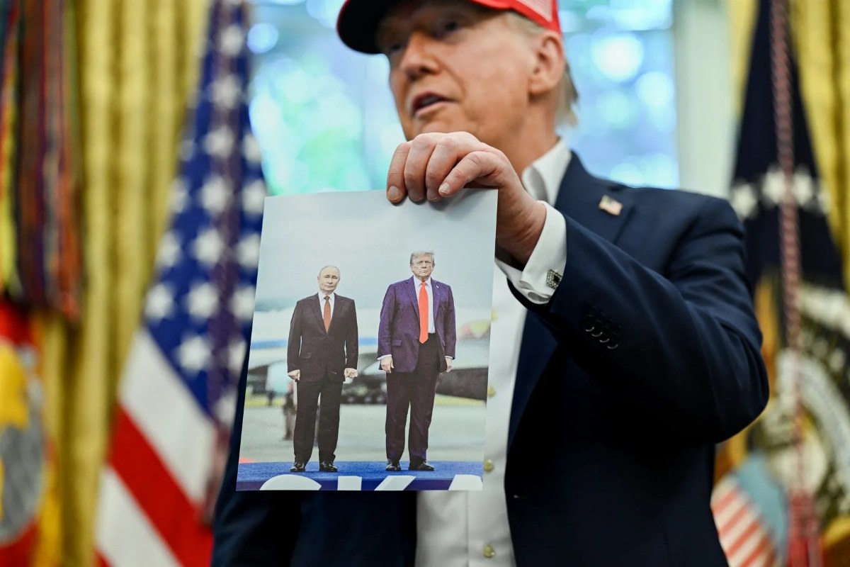 Wesley Clark Warns of Potential Trump-Putin Deal Over Ukraine — Wesley Clark warns a Trump-Putin agreement could jeopard