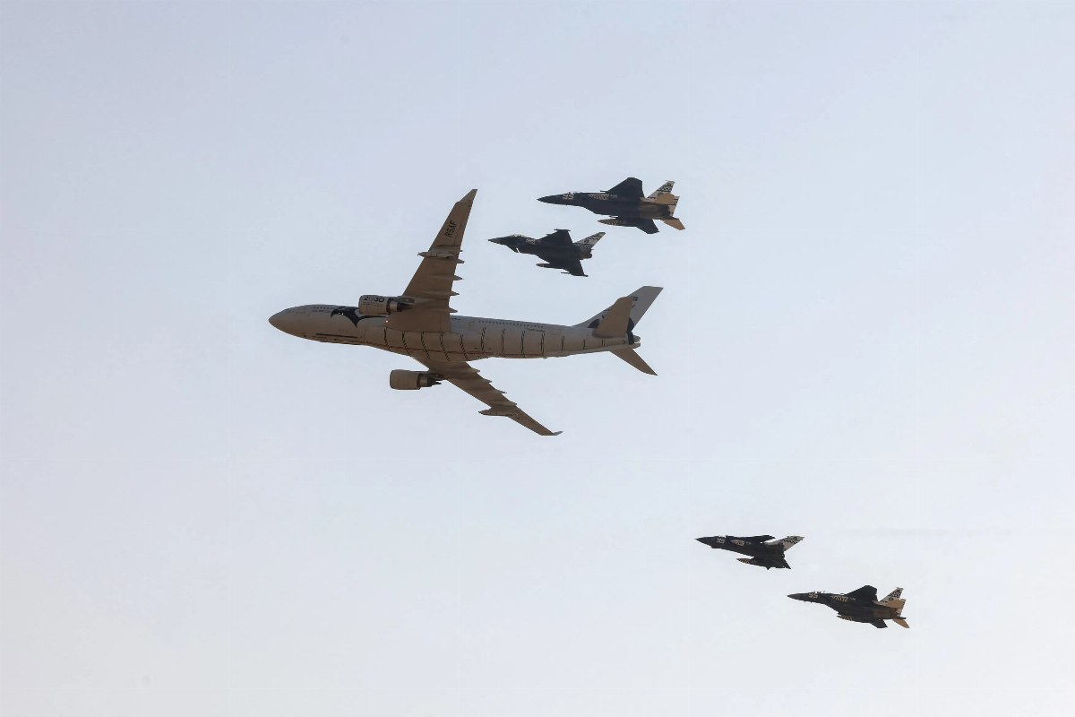 Saudi Arabia Joins Offensive Against Houthi Forces in Yemen — Saudi Arabia's military coalition supports Yemen's governm