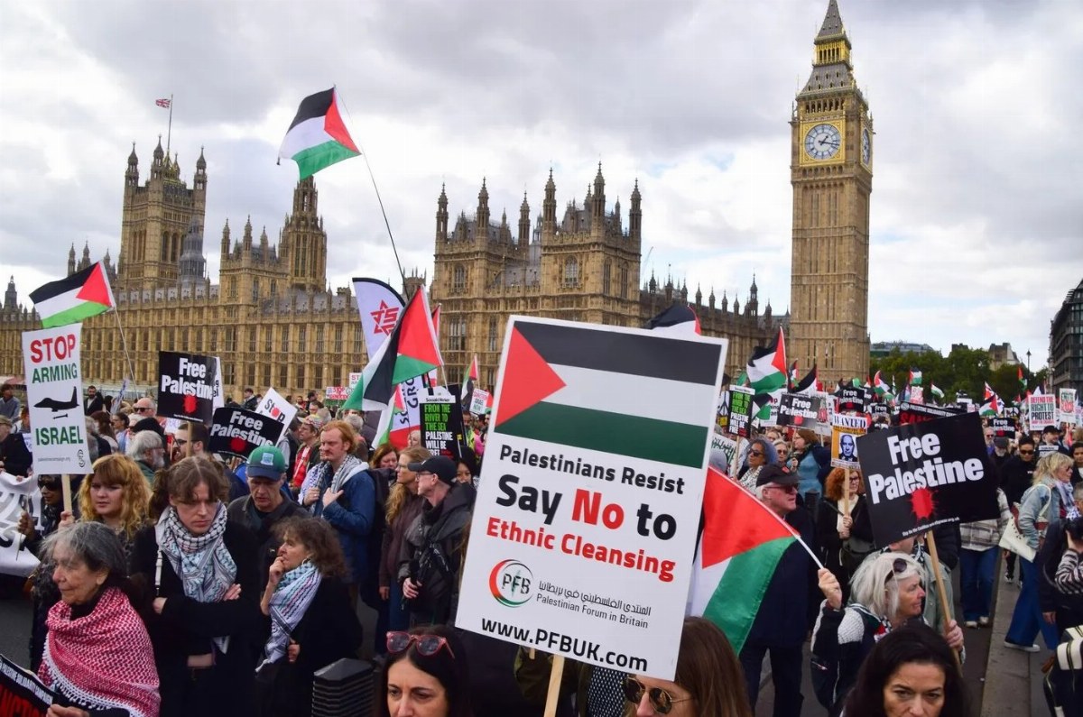 Pro-Palestinian Demonstrations Erupt in London and Berlin — Thousands march in London and Berlin, accusing Israel of gen