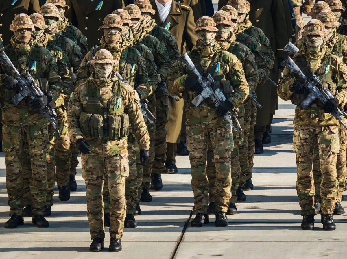 Estonia Reinforces Defense Near Russian Border Amid Ukraine War Concerns — Estonia is repositioning troops closer to Rus