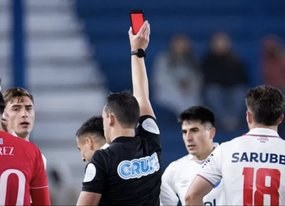 Electronic Yellow and Red Cards Tested in Uruguay Football Matches — Uruguay tests electronic cards in football to moder