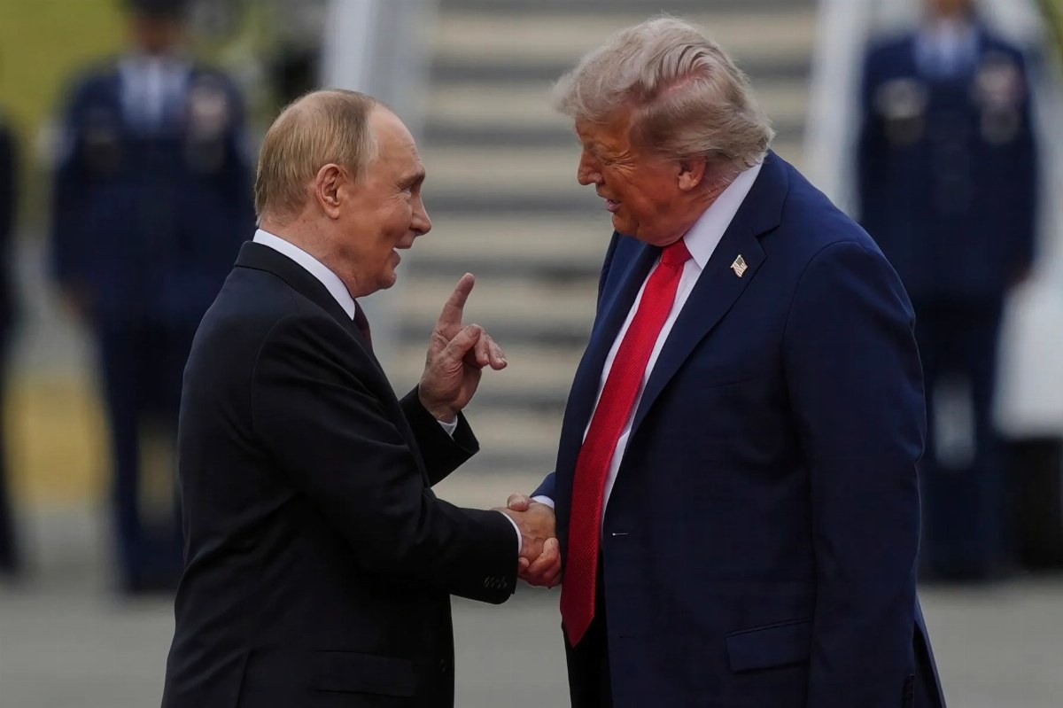 Bipartisan Senators Criticize Trump for Allowing Diesel Imports from Russia — U.S. senators from both parties question T